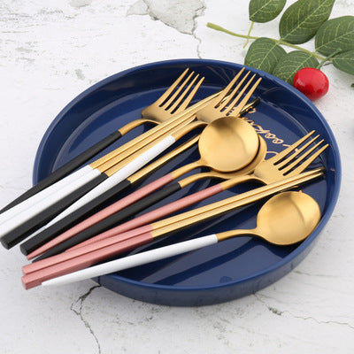 SCANDINAVIAN CUTLERY SET
