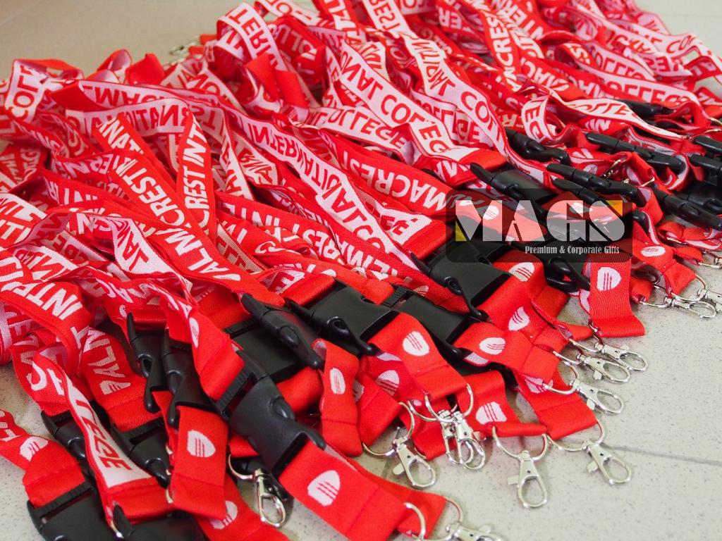 custom-lanyard