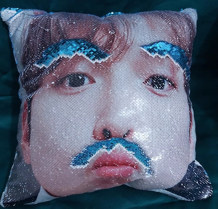 custom-sequin-pillow